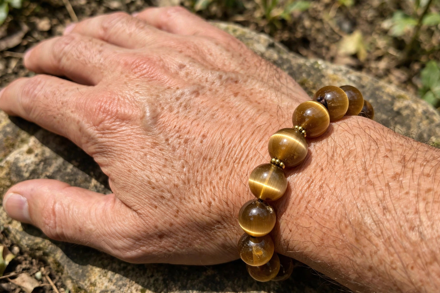 Original Cat's Eye Bracelet 8mm - Lehsunia Stone for Ketu Dosh, Protection & Business Success | Natural Chatoyant Lehsunia - Sun Point Jewellers Kolkata Sun point jewellers