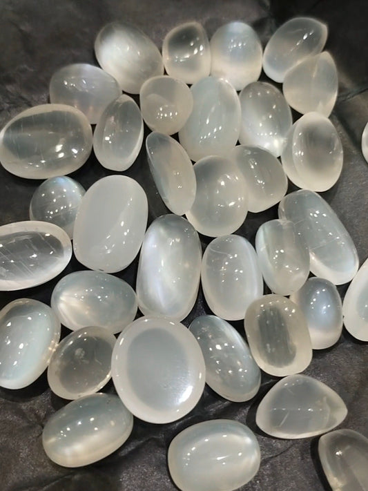 Natural Moonstone (Chandrakant Mani) | Certified Gemstone | Wholesale & Retail | Sun Point Jewellers Sun point jewellers