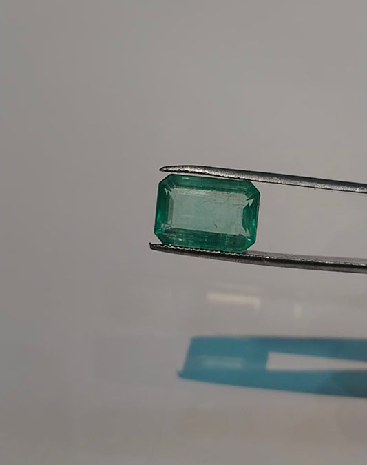 Original Emerald Stone / Panna Ratna - Colombian Zambian Certified | 3-10 Carat Sun point jewellers
